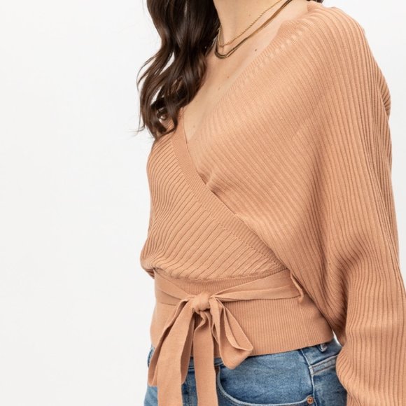 Light Clay Warp Knit Sweater - Picture 4 of 6